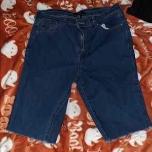 knee length shorts
